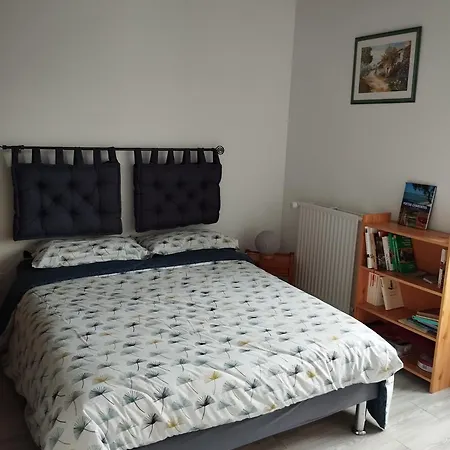 Vakantiehuis Maison Au Calme Avec Vue Etang *