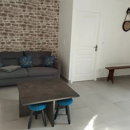 Maison Au Calme Avec Vue Etang Vakantiehuis Clesse (Deux-Sevres)