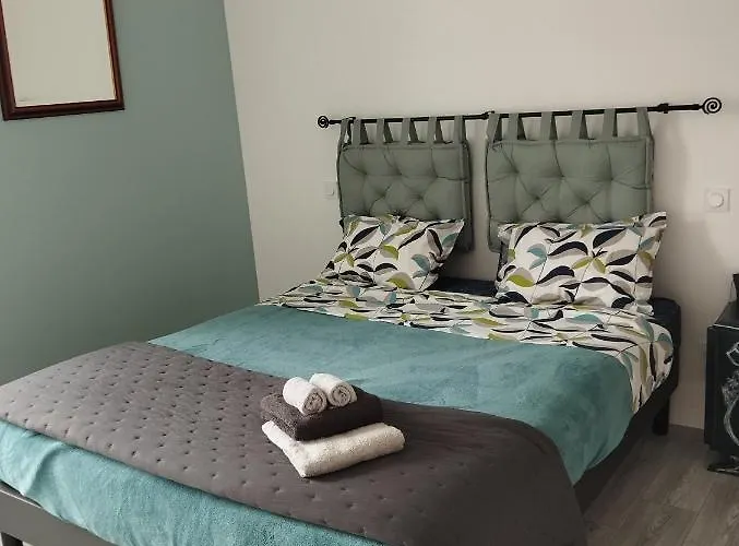 Maison Au Calme Avec Vue Etang *