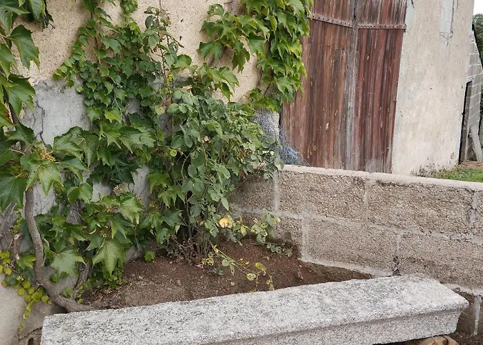 Prázdninový dům Maison Au Calme Avec Vue Etang