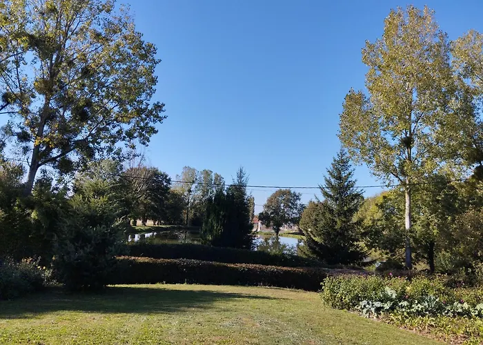 Maison Au Calme Avec Vue Etang Prázdninový dům Clesse (Deux-Sevres)