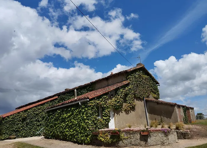 Maison Au Calme Avec Vue Etang Prázdninový dům *
